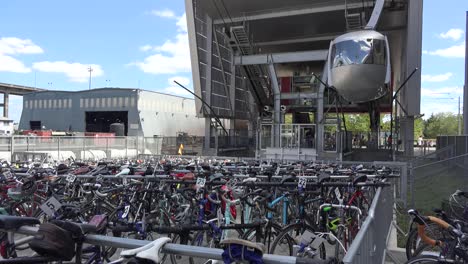 Oregon-Portland-Cable-Car-Over-Bikes