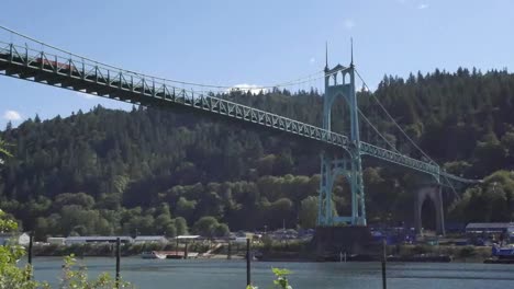 Portland-Saint-Johns-Bridge-At-Cathedral-Park-Across-Willamette-Pan