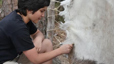 Virginia-Jamestown-Boy-And-Animal-Skin