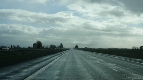 Oregon-Highway-En-Tiempo-Nublado