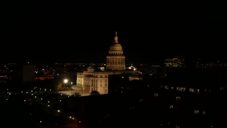 Texas-Austin-Capitol-En-La-Noche