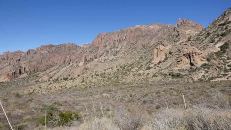 Texas-Big-Bend-Chisos-Pfanne-Aus-Der-Beckenansicht