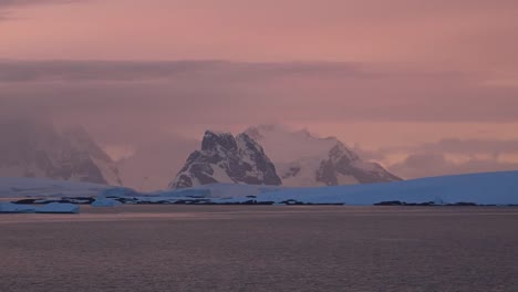 Antarctica-Distant-Mountain-Late-In-Evening