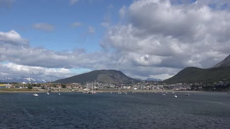 Argentinien-Ushuaia-Zoomt-Und-Schwenkt-Die-Ansicht