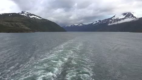 Chile-Beagle-Channel-Wake