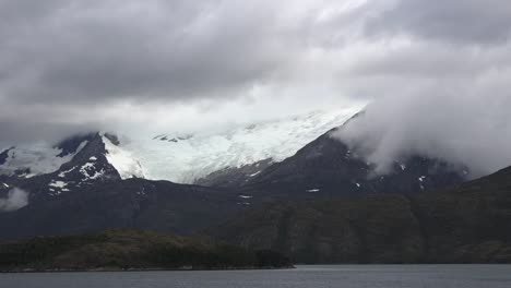 Chile-Beagle-Channel-Zooms-In-To-Cirque