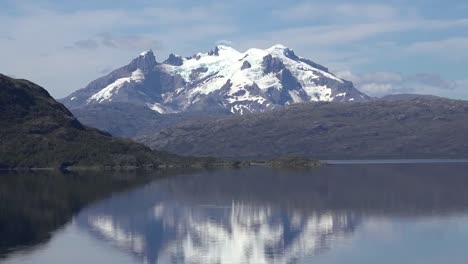 El-Volcán-Chile-Monte-Burney-Se-Acerca