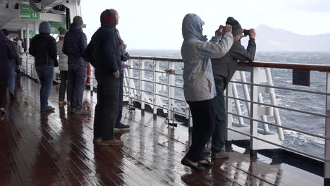Chile-Passengers-Photographing-Cape-Horn