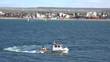 Argentinien-Puerto-Madryn-Boot-Dreht