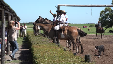 Argentina-Estancia-End-Of-Gaucho-Show