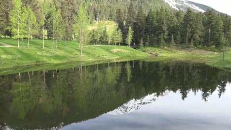 Alaska-Alyeska-Mountain-Reflected-In-Pond