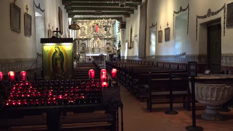 Kalifornien-San-Juan-Capistrano-Mission-Interieur