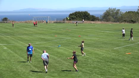 California-Santa-Cruz-Disc-Tourney-Warmups