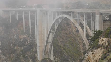 California-Big-Sur-Bixby-Bridge-Und-Canyon-Crossing-Vergrößern