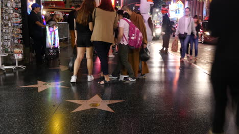 Los-Angeles-Hollywood-Walk-Of-Fame-Gruppe-Bei-Nacht