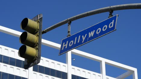 Los-Angeles-Hollywood-Street-Sign-And-Stop-Light