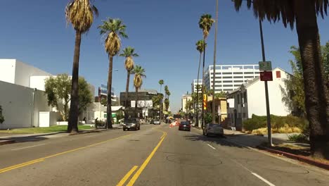 Los-Angeles-Fährt-Eine-Straße-Entlang