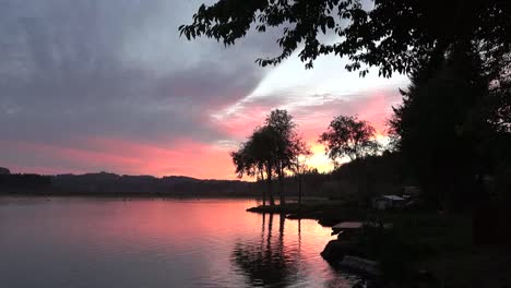 Washington-Silver-Lake-Tarde-Atardecer-Zoom-Y-Pan