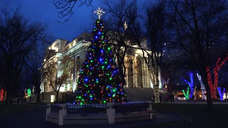 Arizona-Prescott-Mit-Großem-Weihnachtsbaum