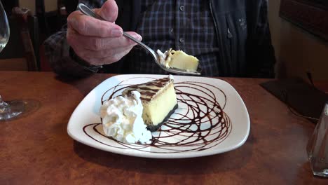 Tarta-De-Queso-Y-Tenedor