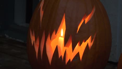 Vela-De-Halloween-En-Calabaza-De-Miedo