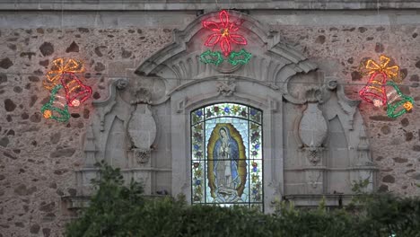 México-Arandas-Virgen-De-Guadalupe-En-La-Iglesia