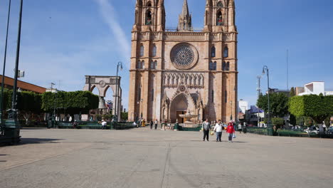 Mexico-Arandas-Big-Church