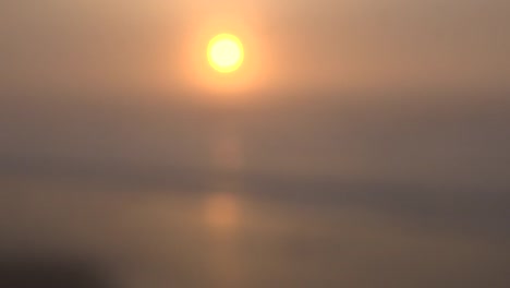 Sun-In-Soft-Focus-With-Reflections