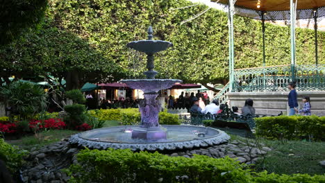 Mexiko-Guanajuato-Brunnen-Und-Musikpavillon