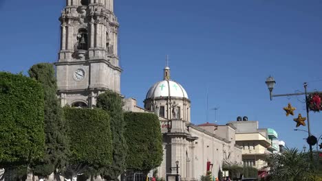 Mexico-San-Julian-Zooms-Out-From-Church-Dome-Zoom-Out