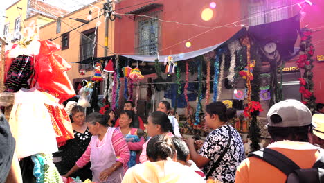 Mexiko-San-Miguel-Menschen-Mit-Sonnenfackel-Langsam