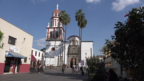 Mexico-Tlaquepaque-People-In-Plaza-By-Parish-Church
