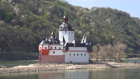 Deutschland-Rhein-Die-Pfalz-Aussicht-Auf-Insel