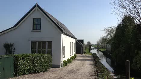 Netherlands-House-With-Canal