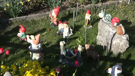 Switzerland-Garden-Gnomes