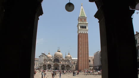 Basílica-De-San-Marcos-De-Venecia-Enmarcada