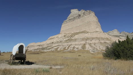 Nebraska-Scotts-Bluff-Einen-Planwagen