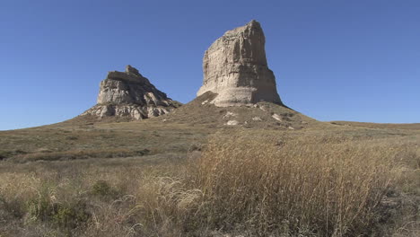 Nebraska-Jail-Rock-with-Courthouse-Rock-beyond