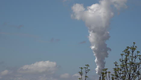 Germany-smoke-from-smokestack-time-lapse