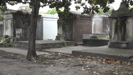 Tumbas-Del-Cementerio-De-Nueva-Orleans