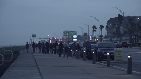 Texas-Galveston-people-on-sidewalk