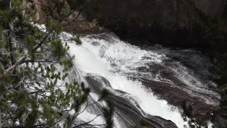 Yellowstone-crashing-water-at-Gibbon-Falls