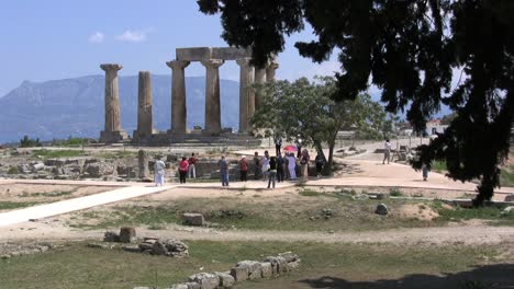 Griechischer-Antiquitätentempel-Apollo-In-Korinth