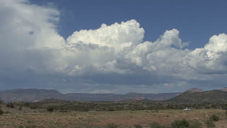 Arizona-Nubes-Cúmulos-Creciendo