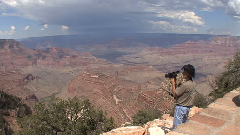 Arizona-Grand-Canyon-Mann-Mit-Videokamera