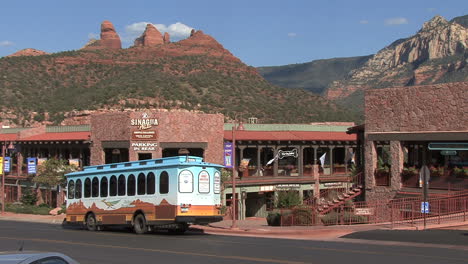 Arizona-Sedona-trolly