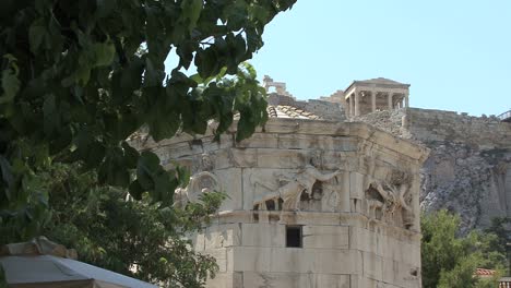 Athen-Turm-Der-Winde-Und-Akropolis