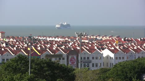 Estrecho-De-Malaca-Con-Crucero