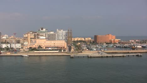 Hafen-Sagte-Und-Der-Suezkanal