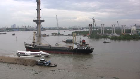 Ships-on-the-Saigon-River